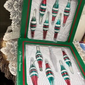 Festive Red and Green Christmas tear drop Ornaments Set